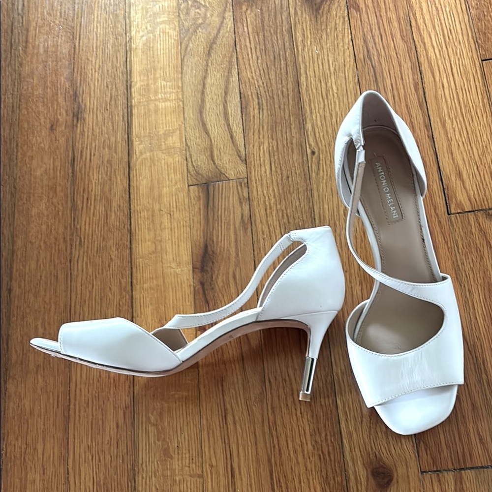 ANTONIO MELANI White Leather Peep-Toe Heels
